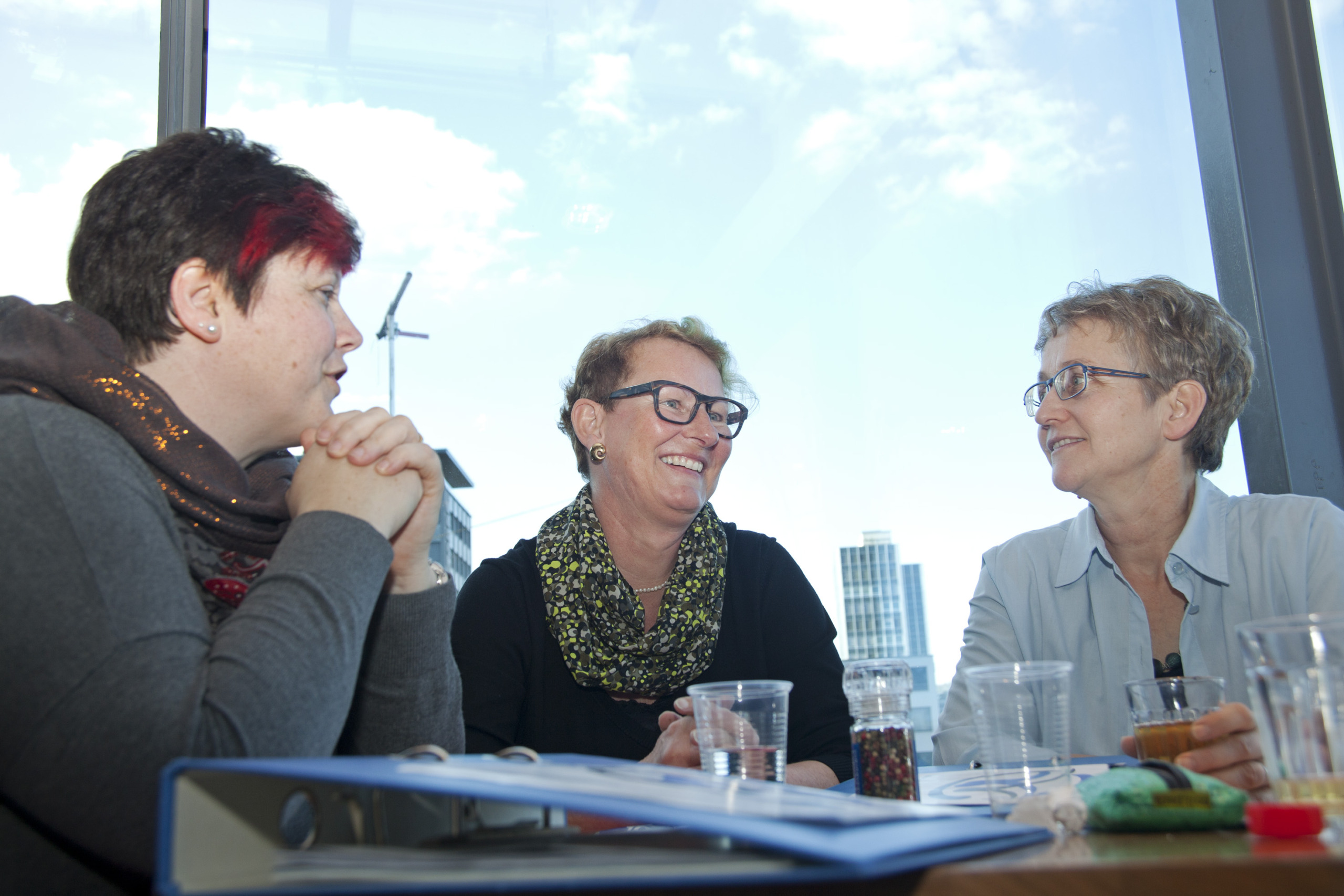 Wertvolle Frauenbande