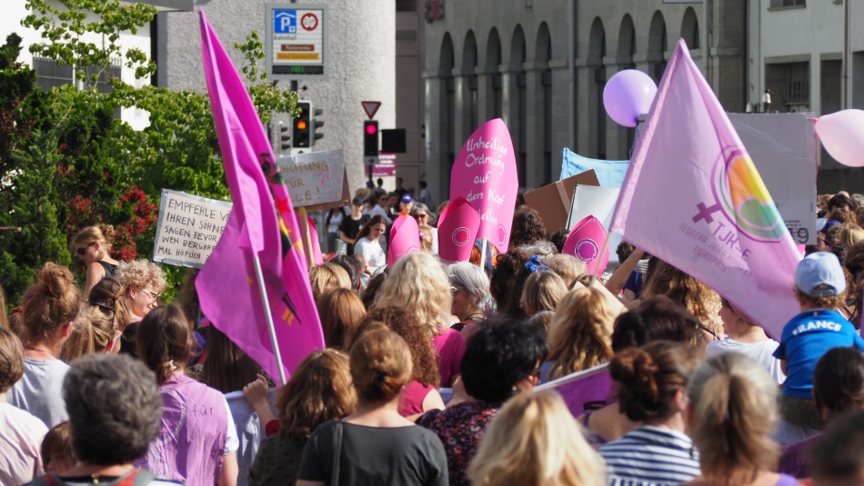 Frauenkirchenstreik: Nun mit finanziellem Druck