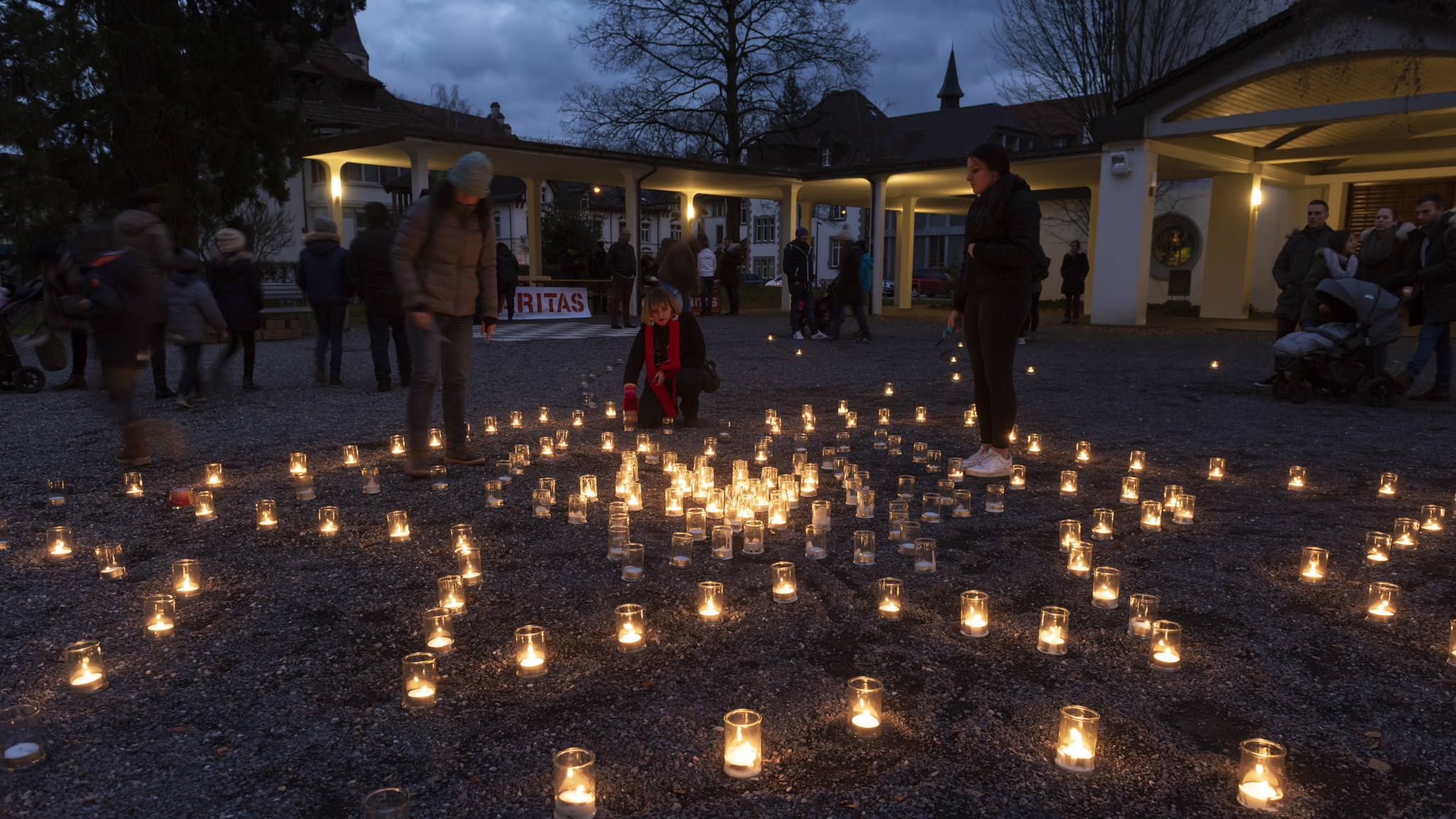 Ein Licht gegen die Armut