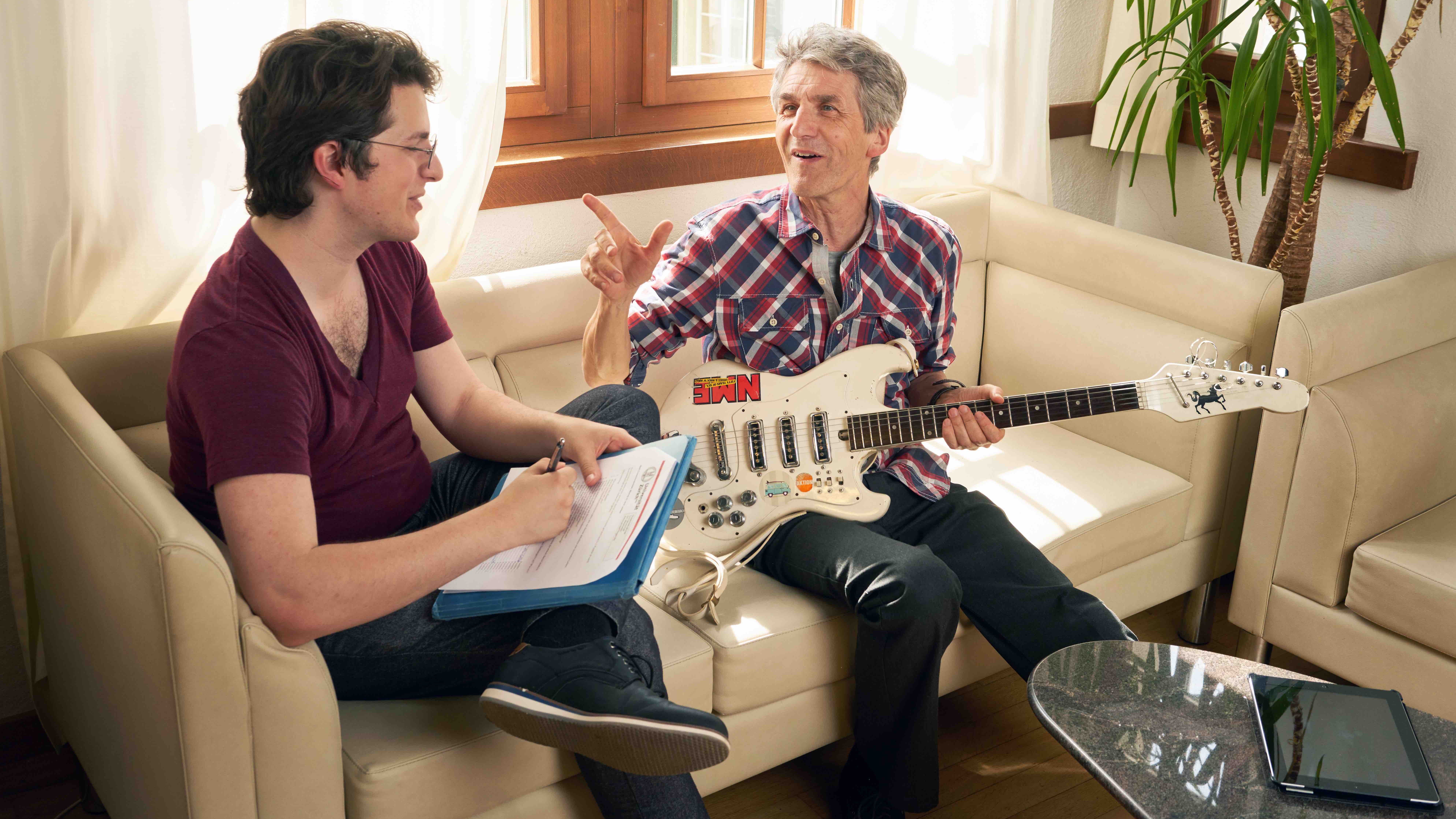 Demenz: Musik hellt dunkle Gedanken auf